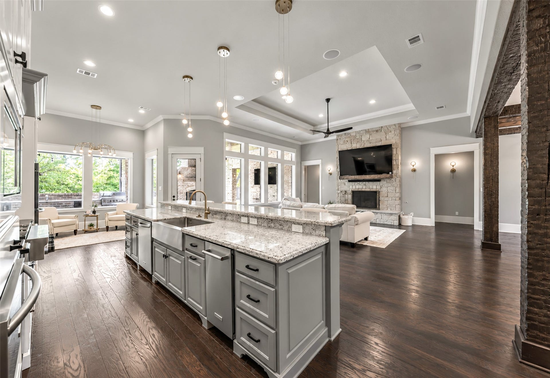 3232 Walnut Creek Court, Bryan, TX 77807 Kitchen open to living