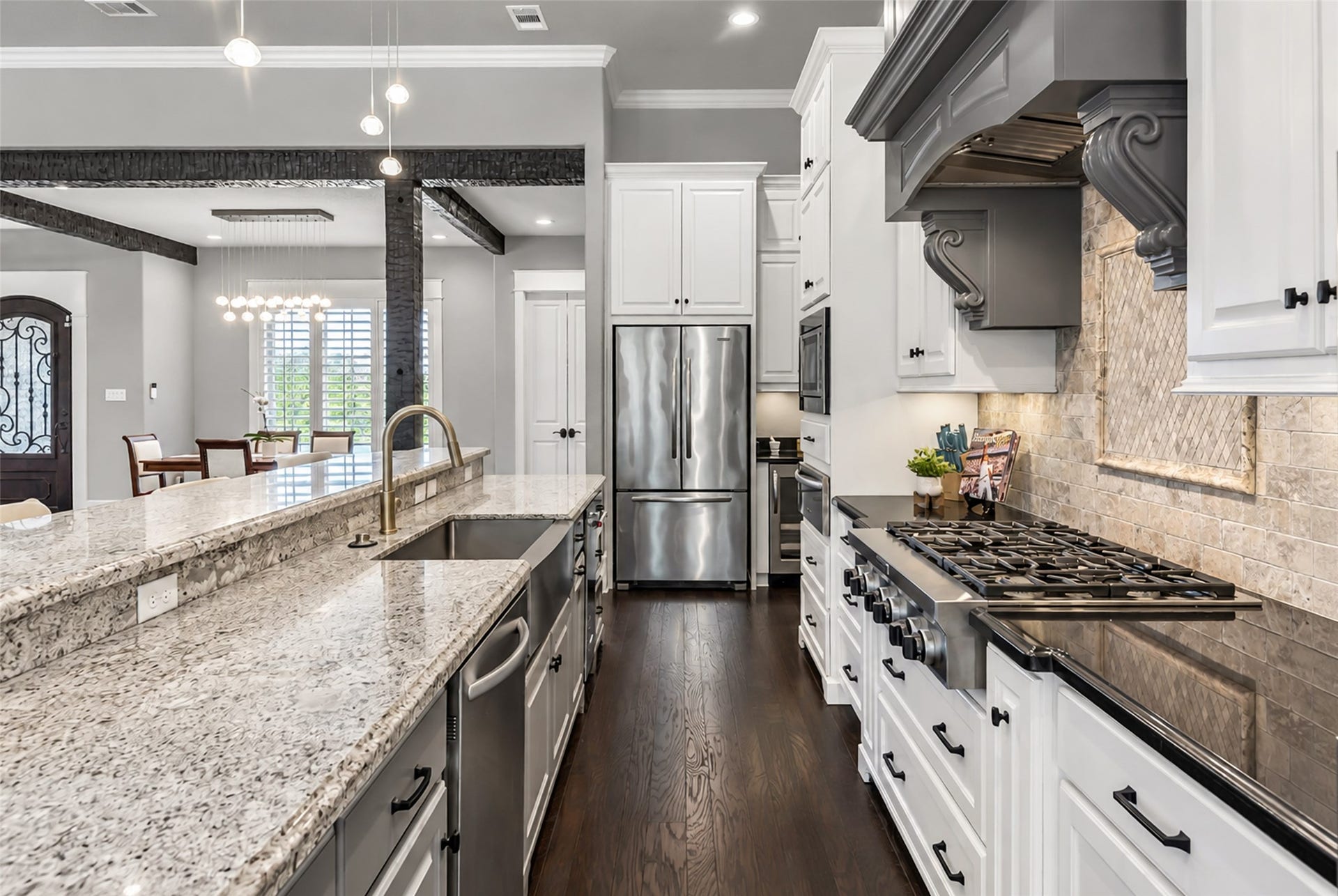 3232 Walnut Creek Court, Bryan, TX 77807 Kitchen