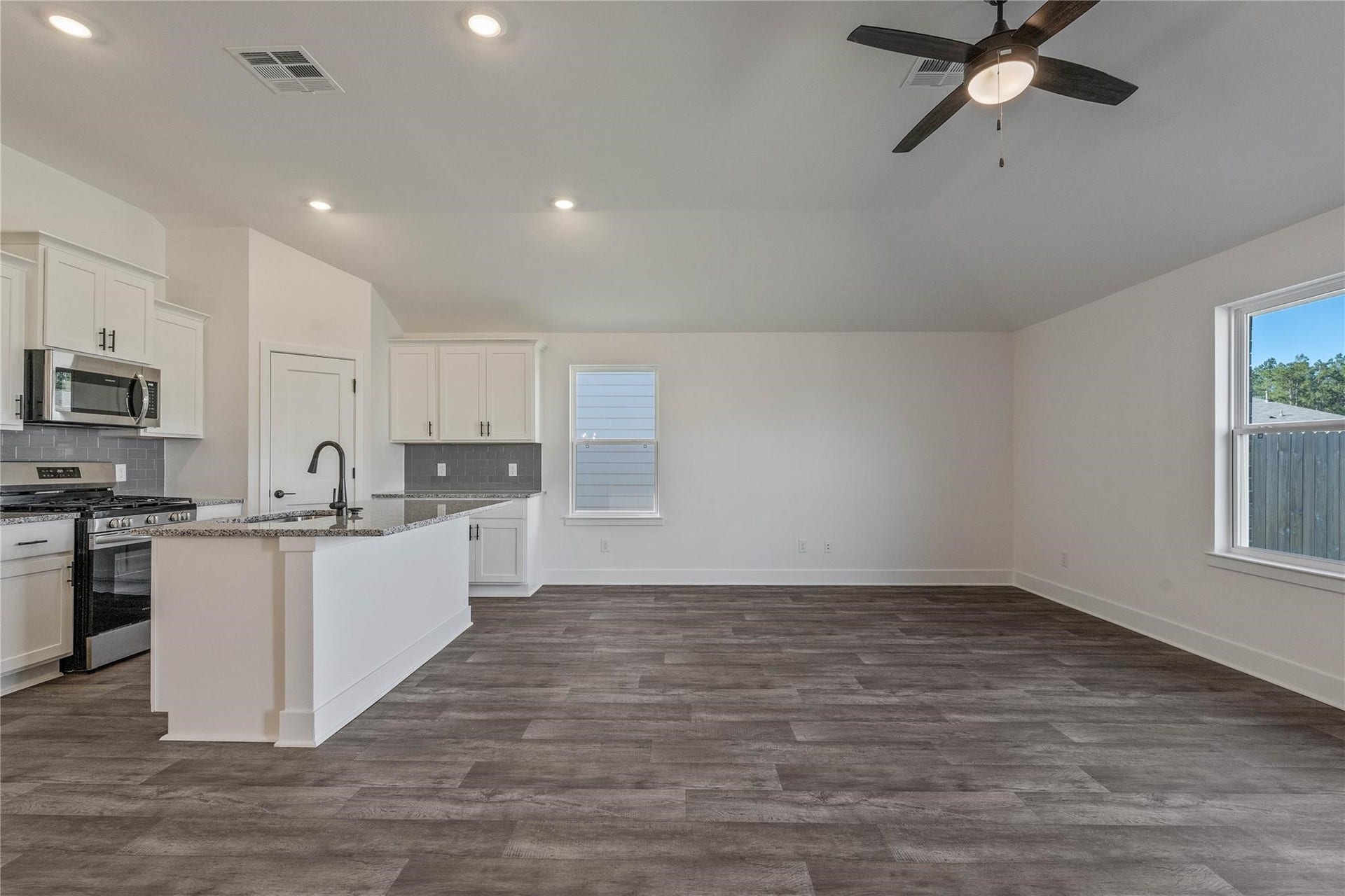 229 Bryan, Angleton, TX 77515 229 Bryan, Angleton, TX 77515
