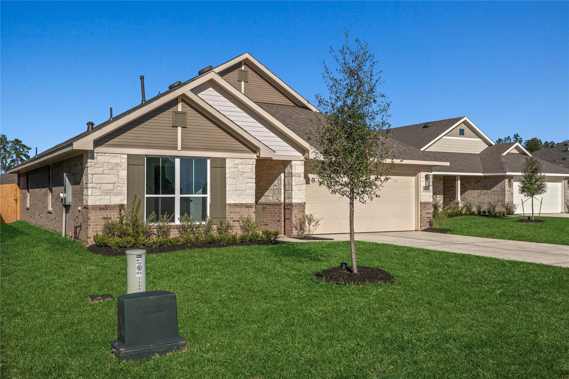 229 Bryan, Angleton, TX 77515 229 Bryan, Angleton, TX 77515