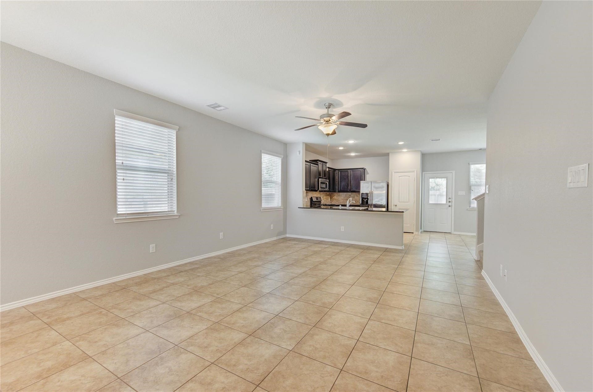 13527 Smith Lake Lane, Houston, TX 77044 13527 Smith Lake Lane, Houston, TX 77044