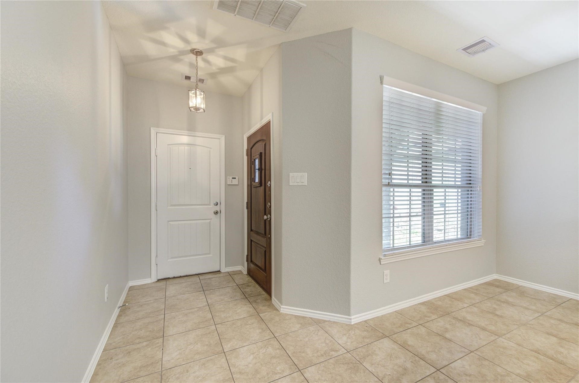 13527 Smith Lake Lane, Houston, TX 77044 13527 Smith Lake Lane, Houston, TX 77044