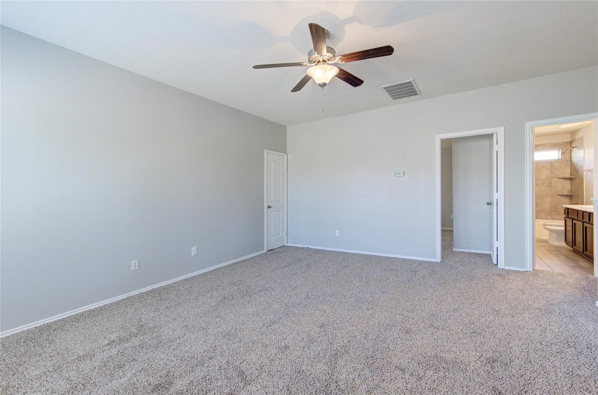 13527 Smith Lake Lane, Houston, TX 77044 13527 Smith Lake Lane, Houston, TX 77044