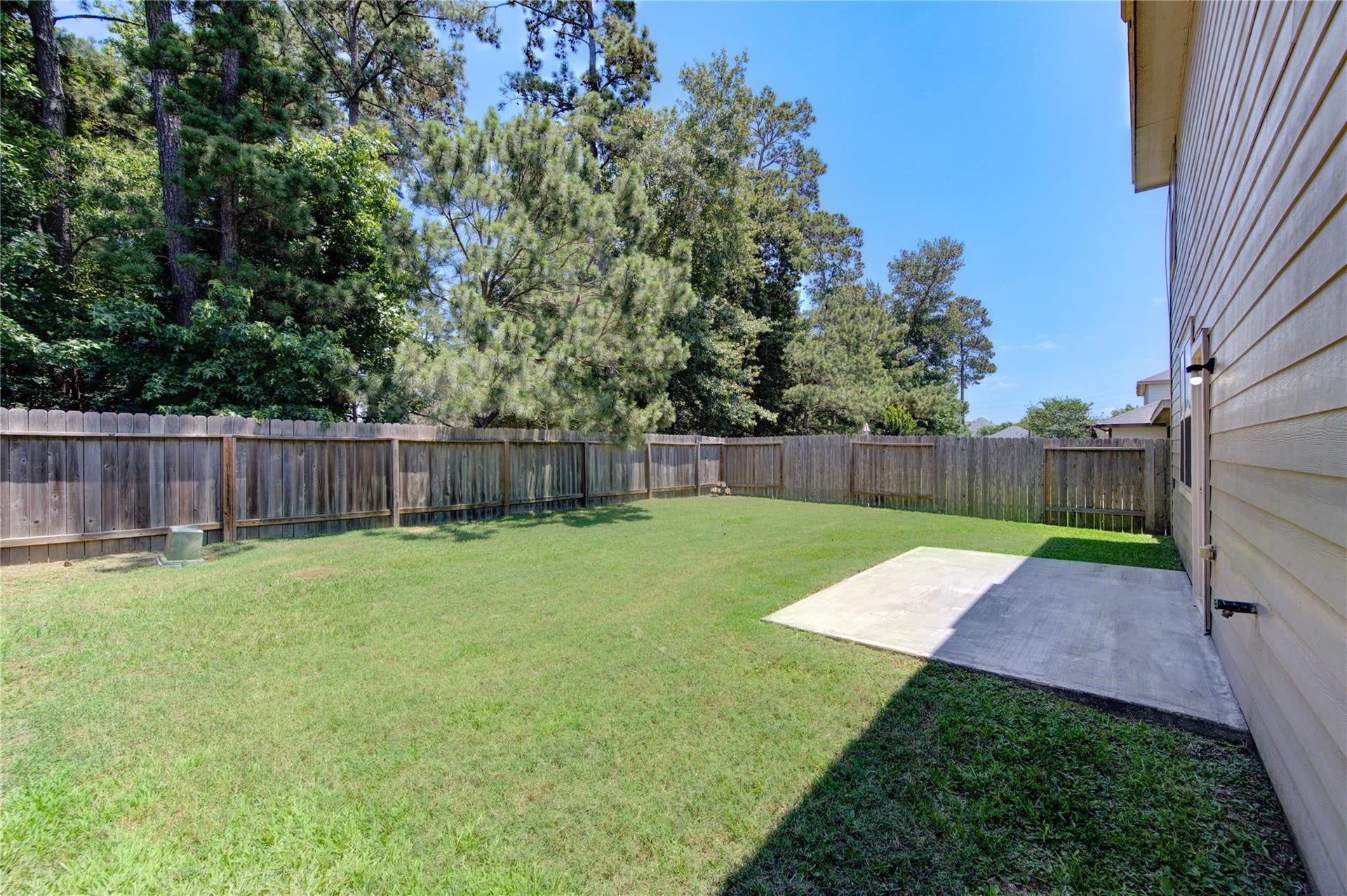 13527 Smith Lake Lane, Houston, TX 77044 13527 Smith Lake Lane, Houston, TX 77044