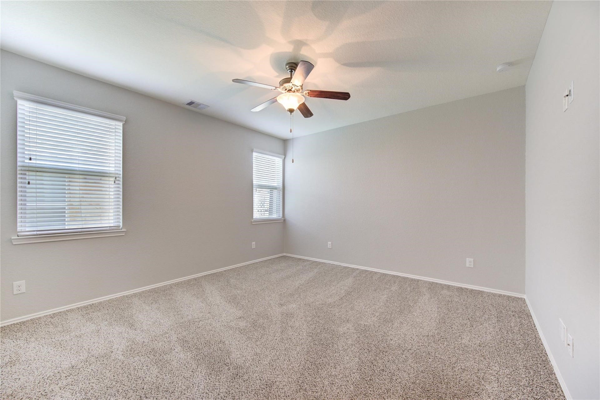 13527 Smith Lake Lane, Houston, TX 77044 13527 Smith Lake Lane, Houston, TX 77044