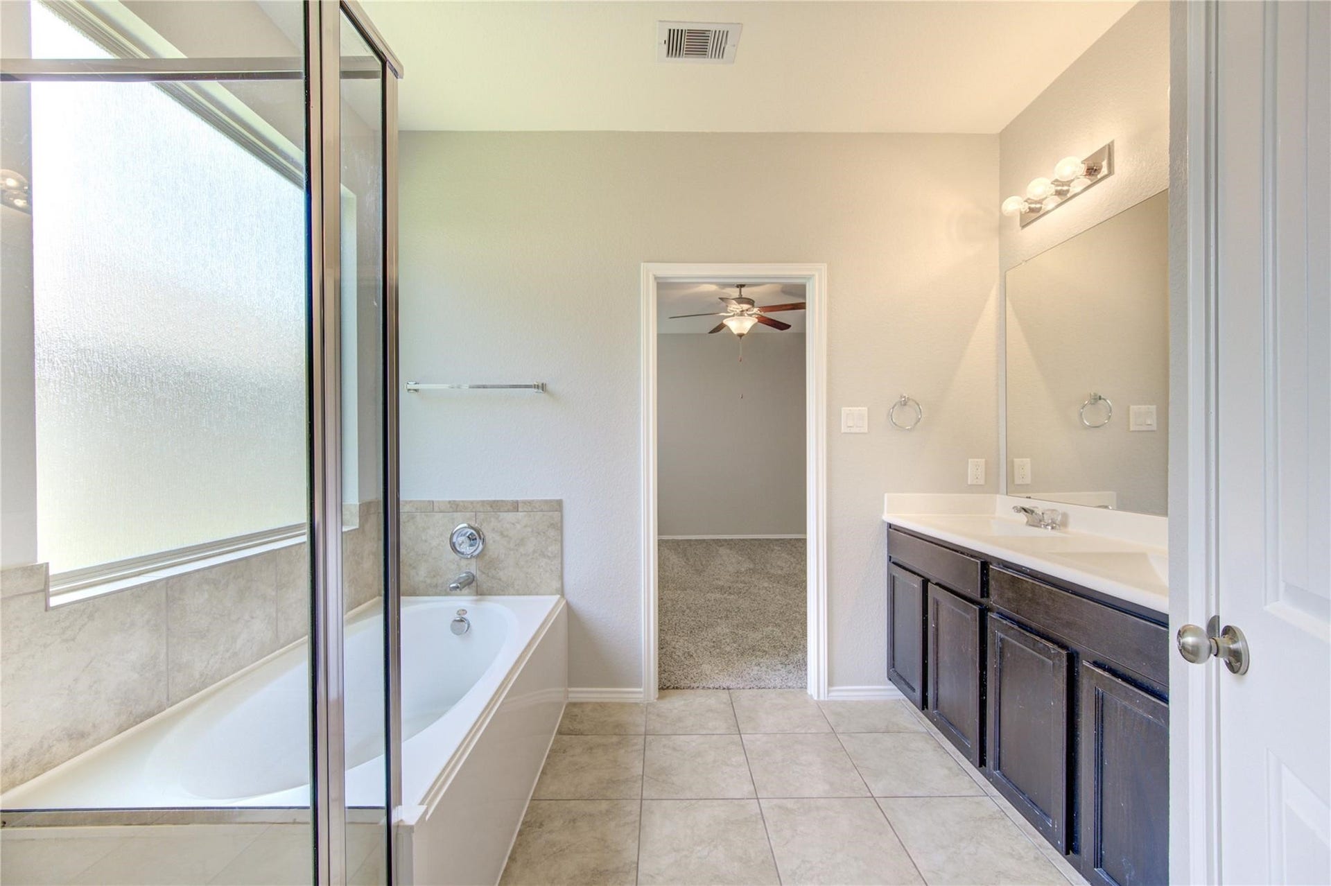 13527 Smith Lake Lane, Houston, TX 77044 13527 Smith Lake Lane, Houston, TX 77044