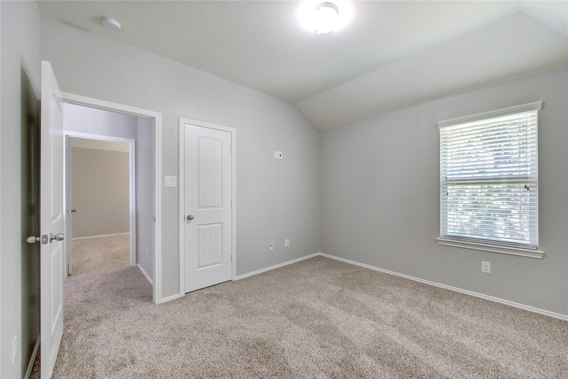 13527 Smith Lake Lane, Houston, TX 77044 13527 Smith Lake Lane, Houston, TX 77044