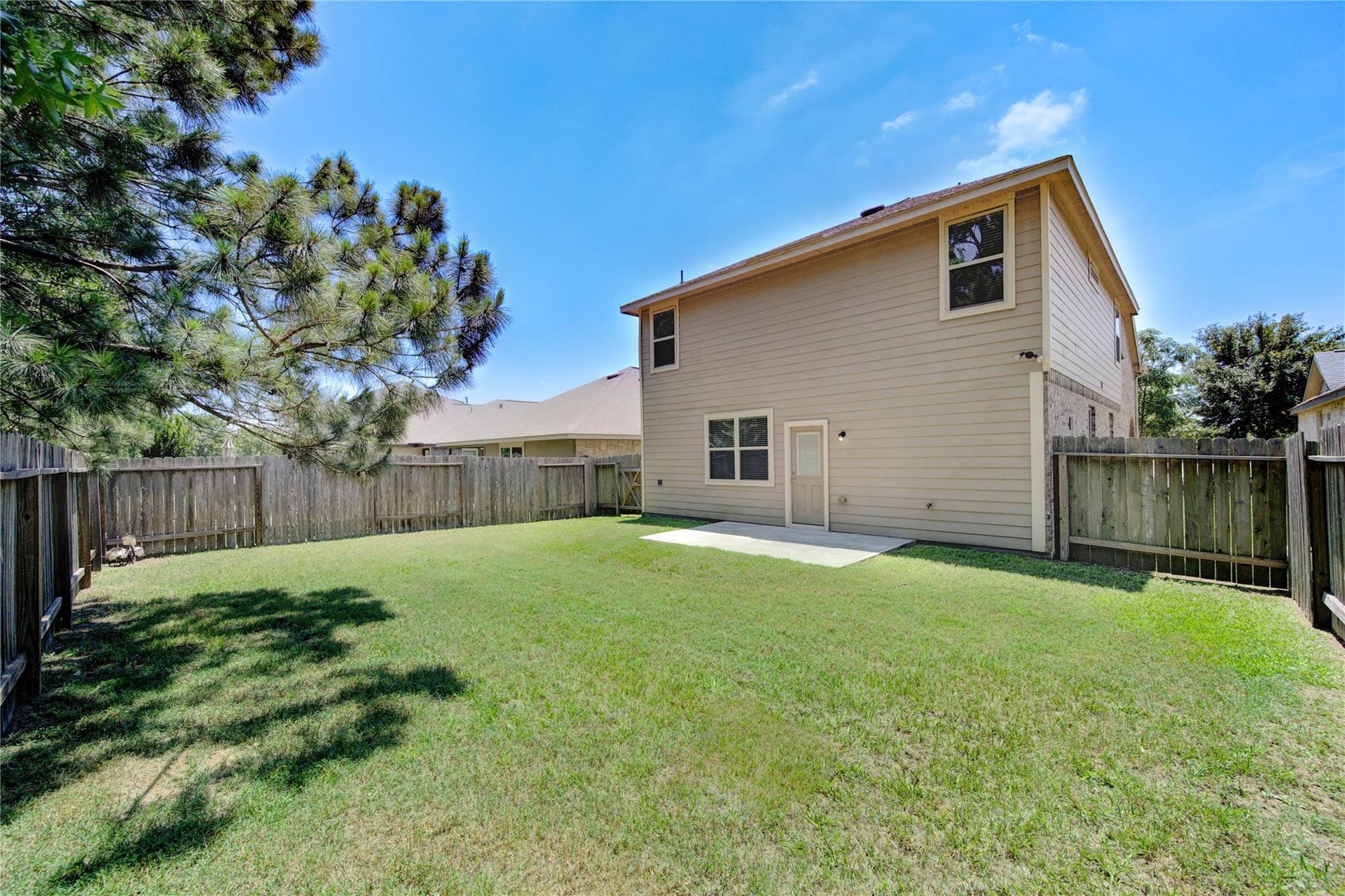 13527 Smith Lake Lane, Houston, TX 77044 13527 Smith Lake Lane, Houston, TX 77044