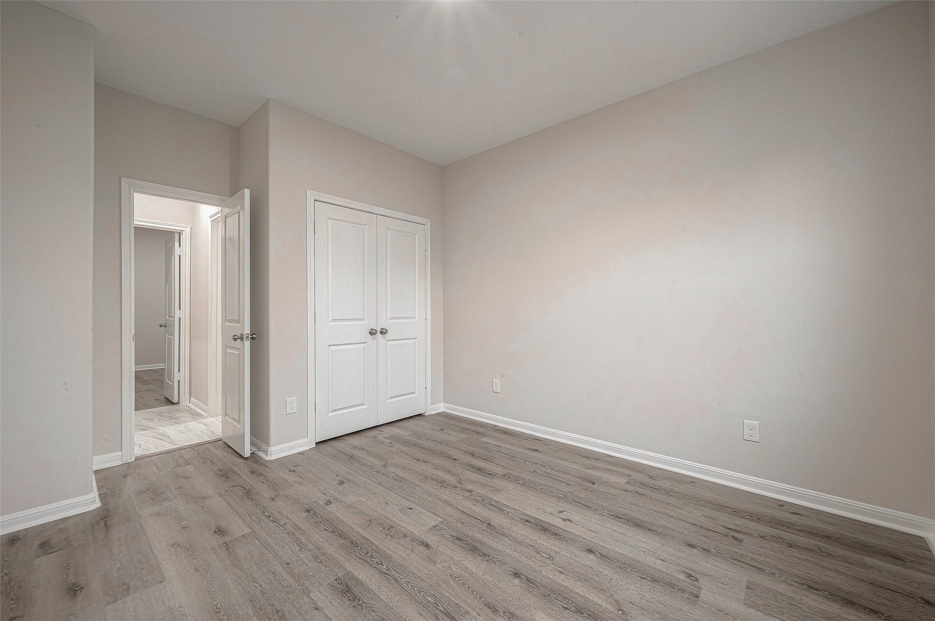 2528 S Texas Avenue Street, #B, Pearland, TX 77581 2528 S Texas Avenue Street, #B, Pearland, TX 77581