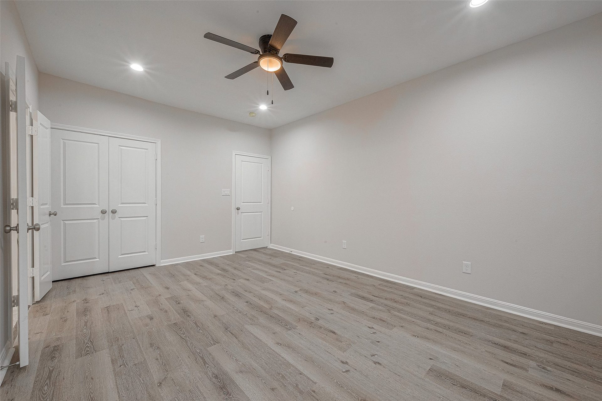2528 S Texas Avenue Street, #B, Pearland, TX 77581 2528 S Texas Avenue Street, #B, Pearland, TX 77581