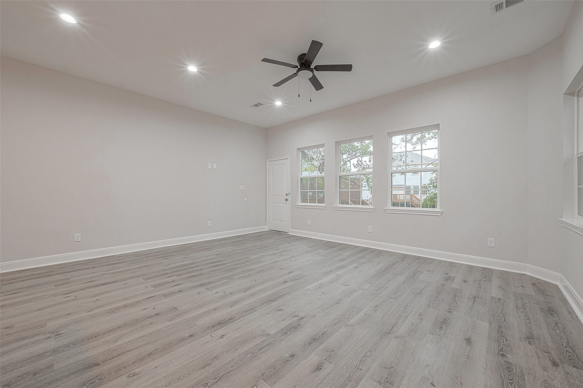 2528 S Texas Avenue Street, #B, Pearland, TX 77581 2528 S Texas Avenue Street, #B, Pearland, TX 77581