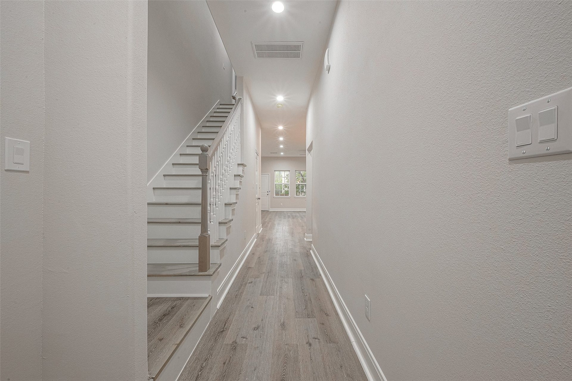 2528 S Texas Avenue Street, #B, Pearland, TX 77581 2528 S Texas Avenue Street, #B, Pearland, TX 77581