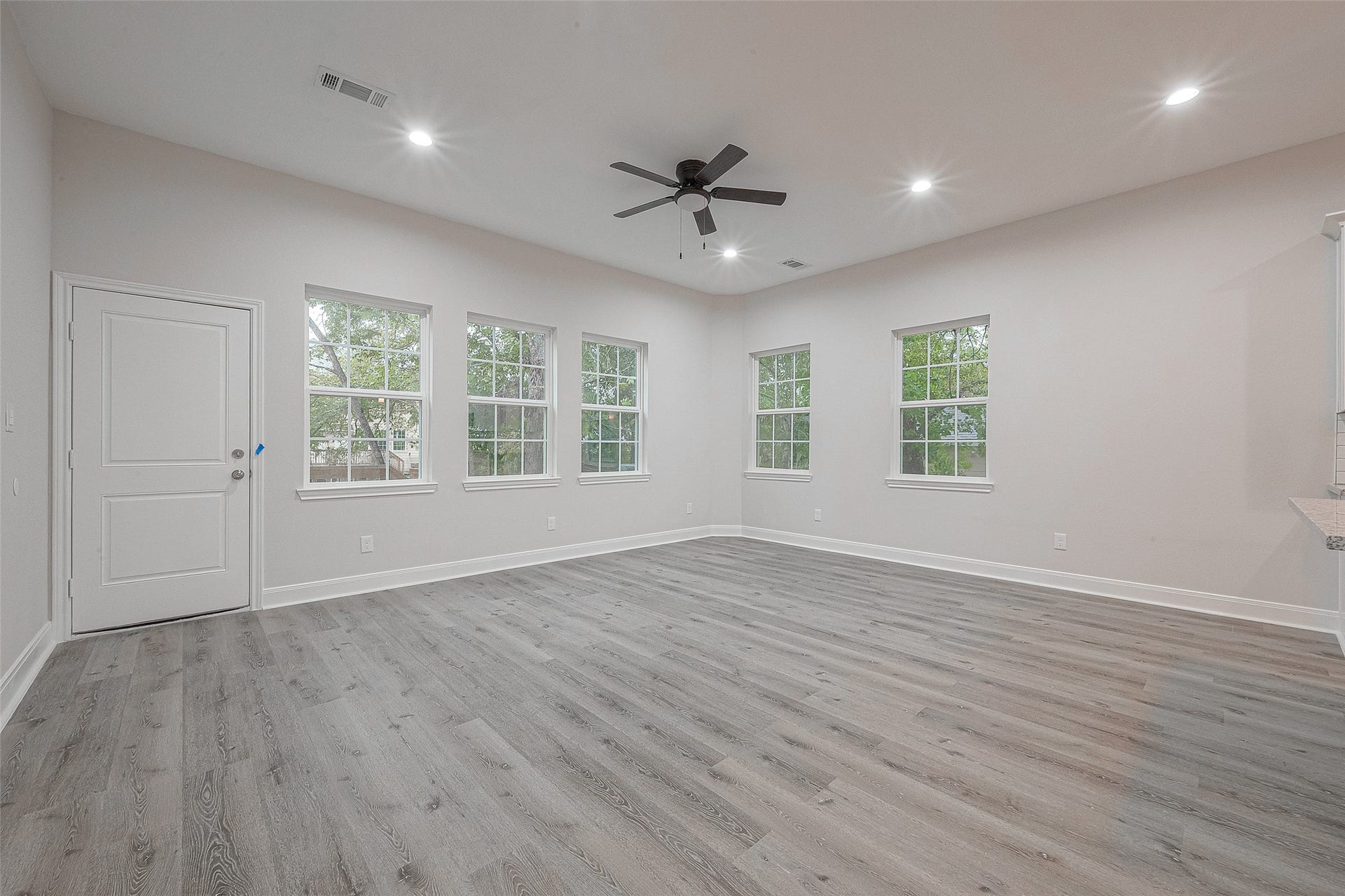 2528 S Texas Avenue Street, #B, Pearland, TX 77581 2528 S Texas Avenue Street, #B, Pearland, TX 77581