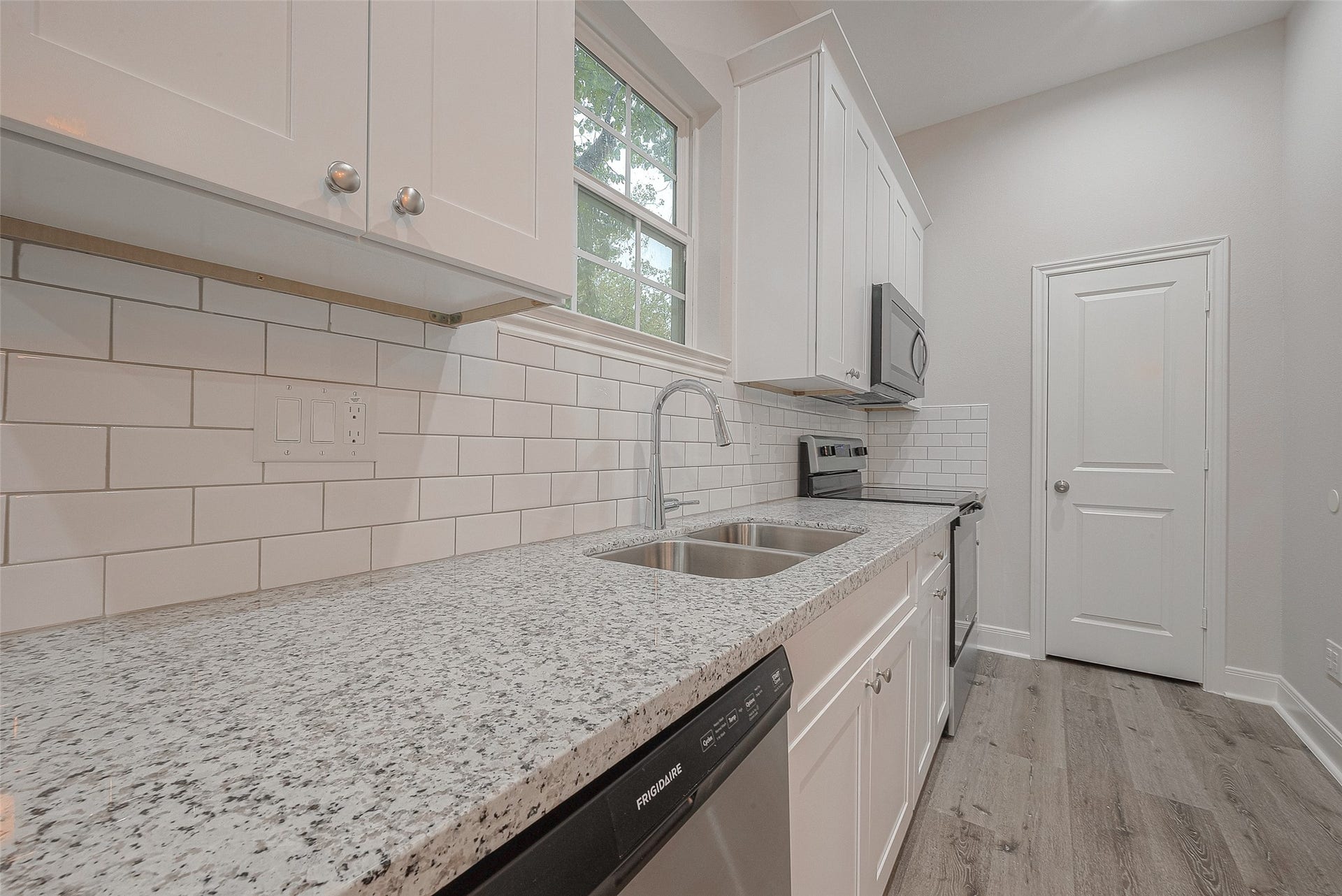2528 S Texas Avenue Street, #B, Pearland, TX 77581 2528 S Texas Avenue Street, #B, Pearland, TX 77581
