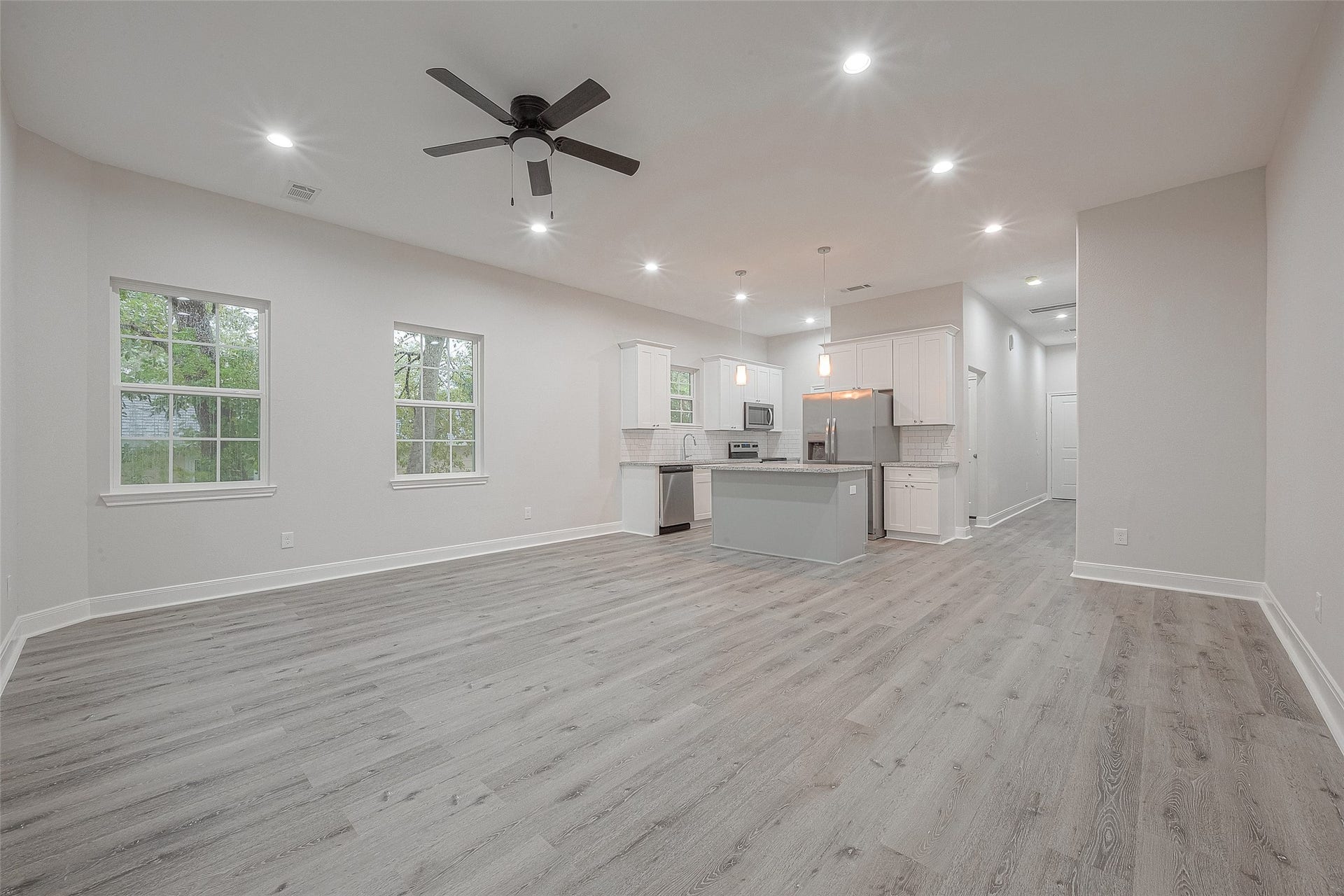 2528 S Texas Avenue Street, #B, Pearland, TX 77581 2528 S Texas Avenue Street, #B, Pearland, TX 77581
