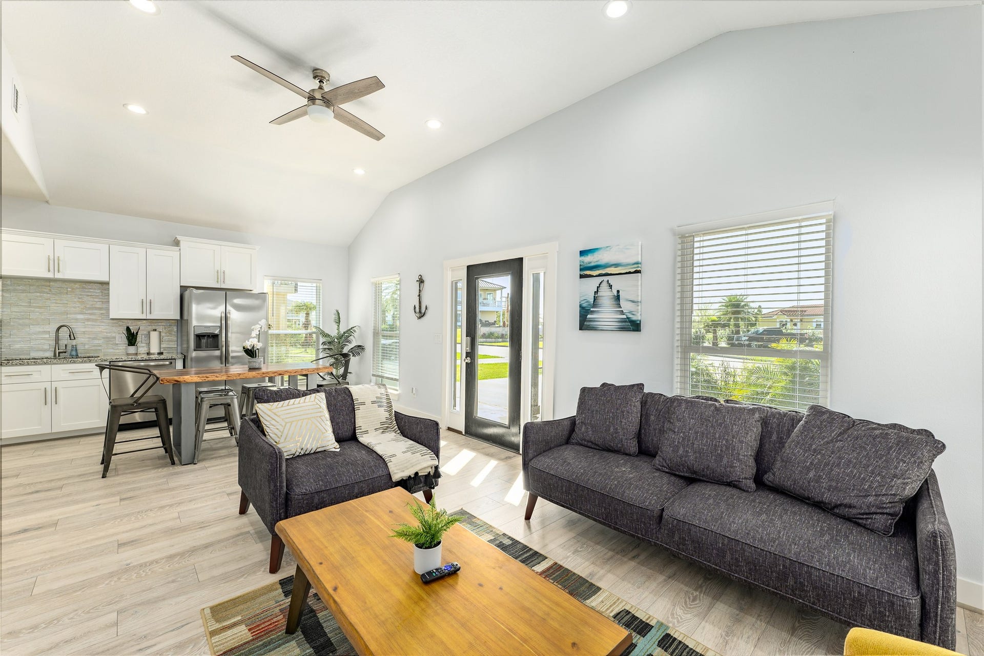 294 Debbie Lane, Dickinson, TX 77539 294 Debbie Lane, Dickinson, TX 77539