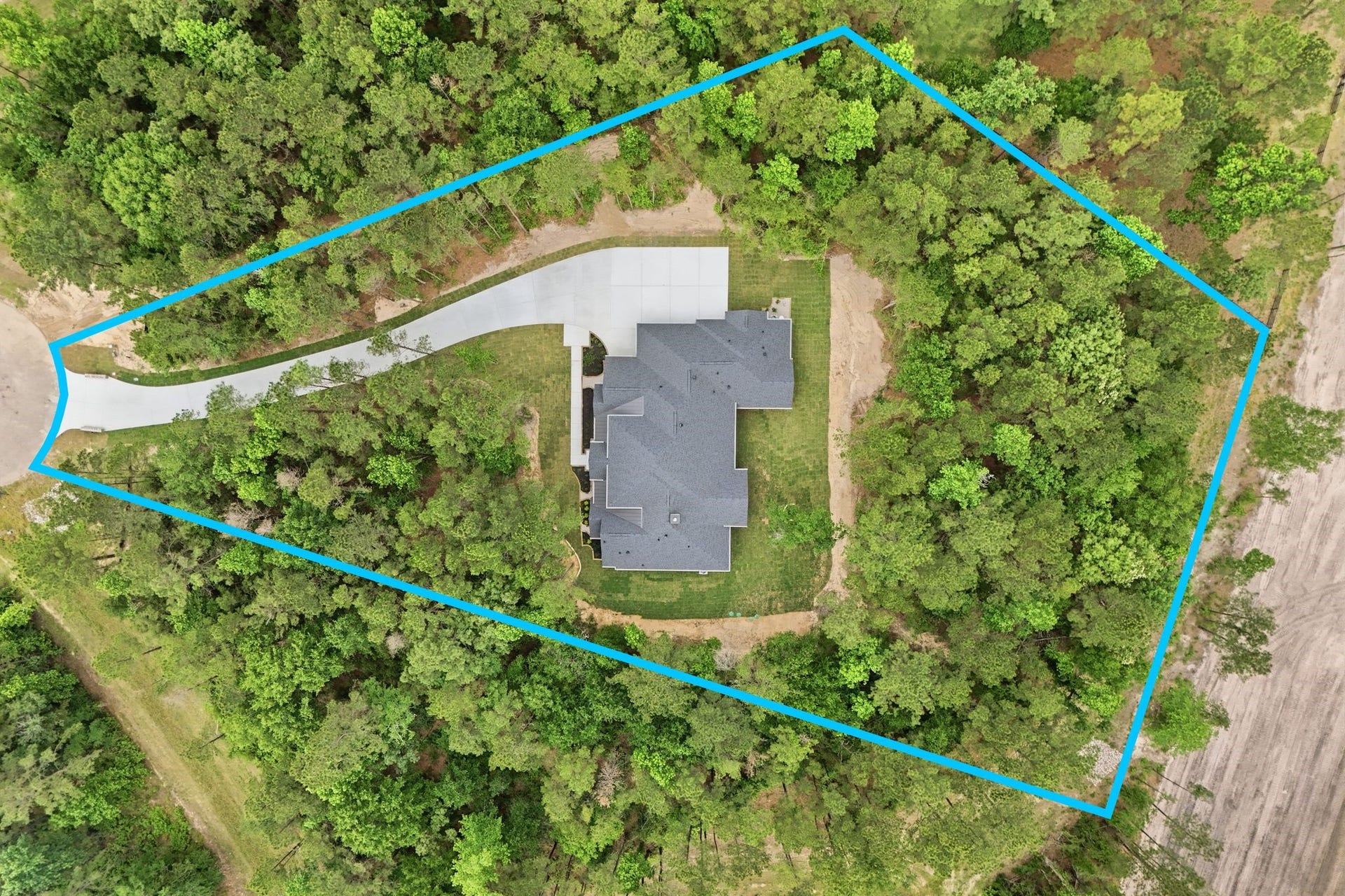 8104 High Meadow Ridge Court, Montgomery, TX 77316 8104 High Meadow Ridge Court, Montgomery, TX 77316