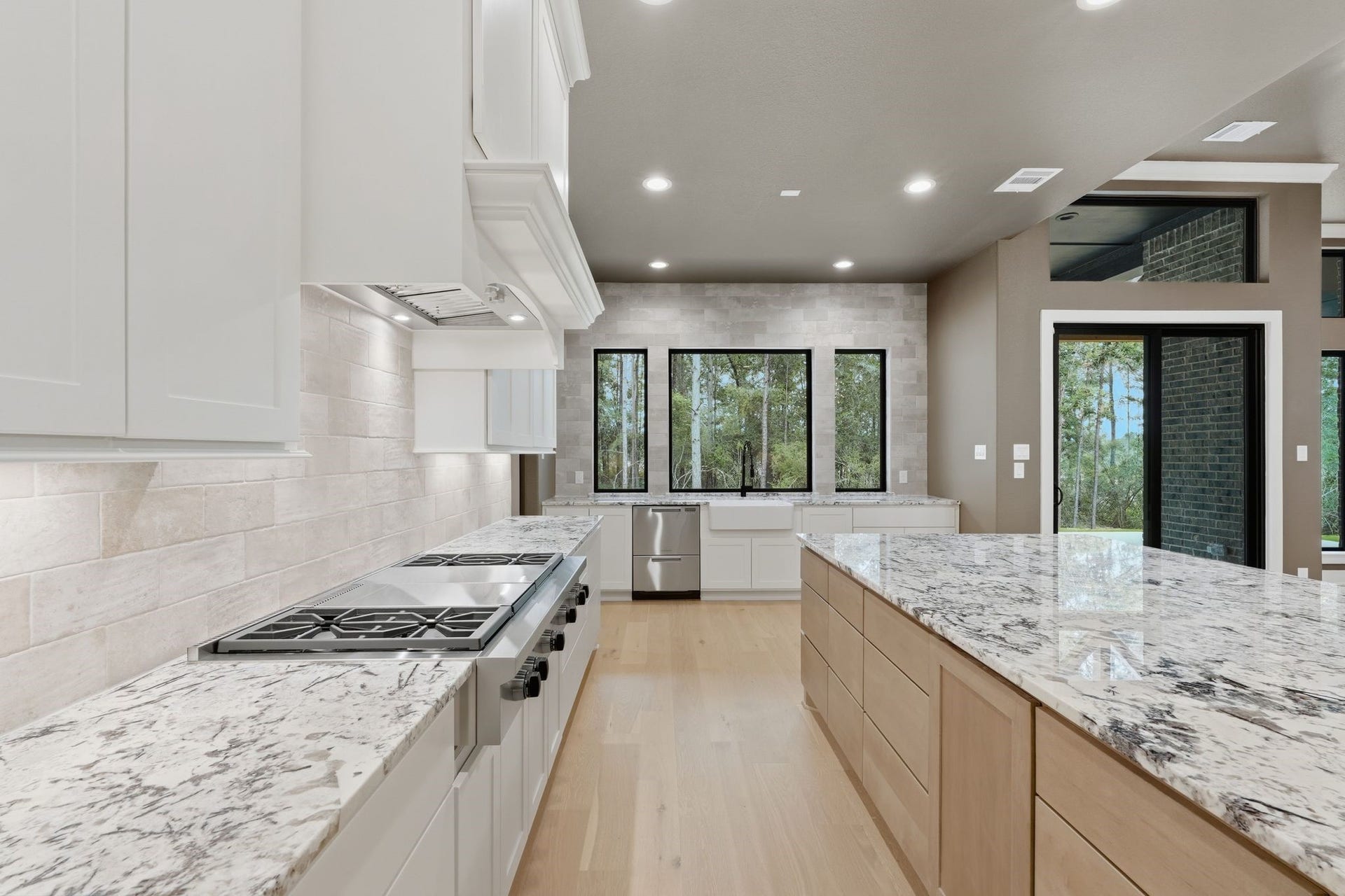 8104 High Meadow Ridge Court, Montgomery, TX 77316 8104 High Meadow Ridge Court, Montgomery, TX 77316