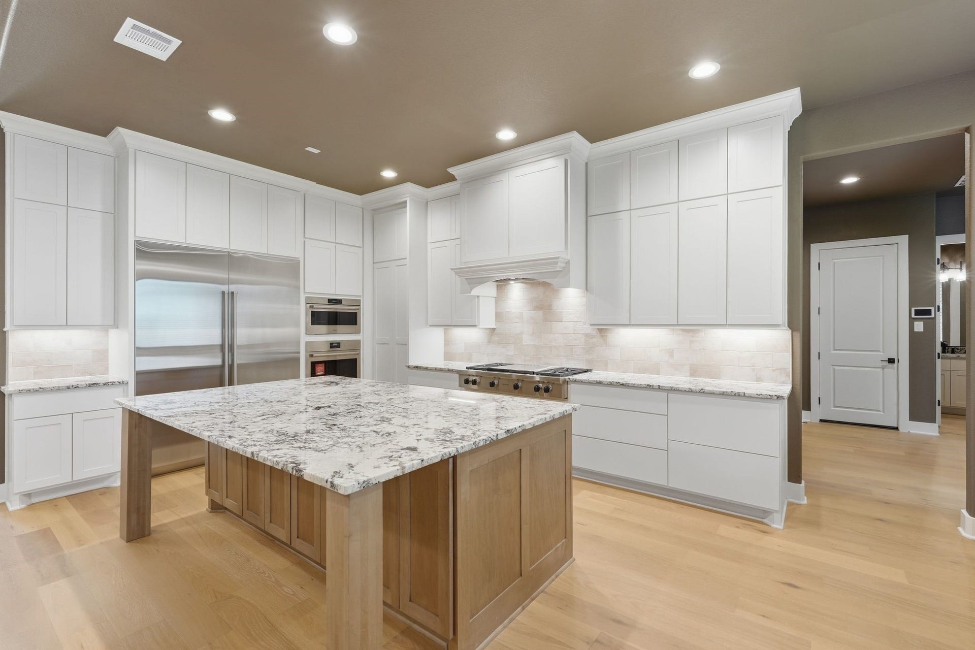 8104 High Meadow Ridge Court, Montgomery, TX 77316 8104 High Meadow Ridge Court, Montgomery, TX 77316