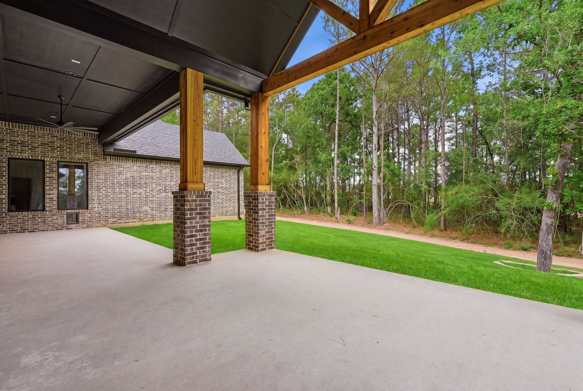 8104 High Meadow Ridge Court, Montgomery, TX 77316 8104 High Meadow Ridge Court, Montgomery, TX 77316