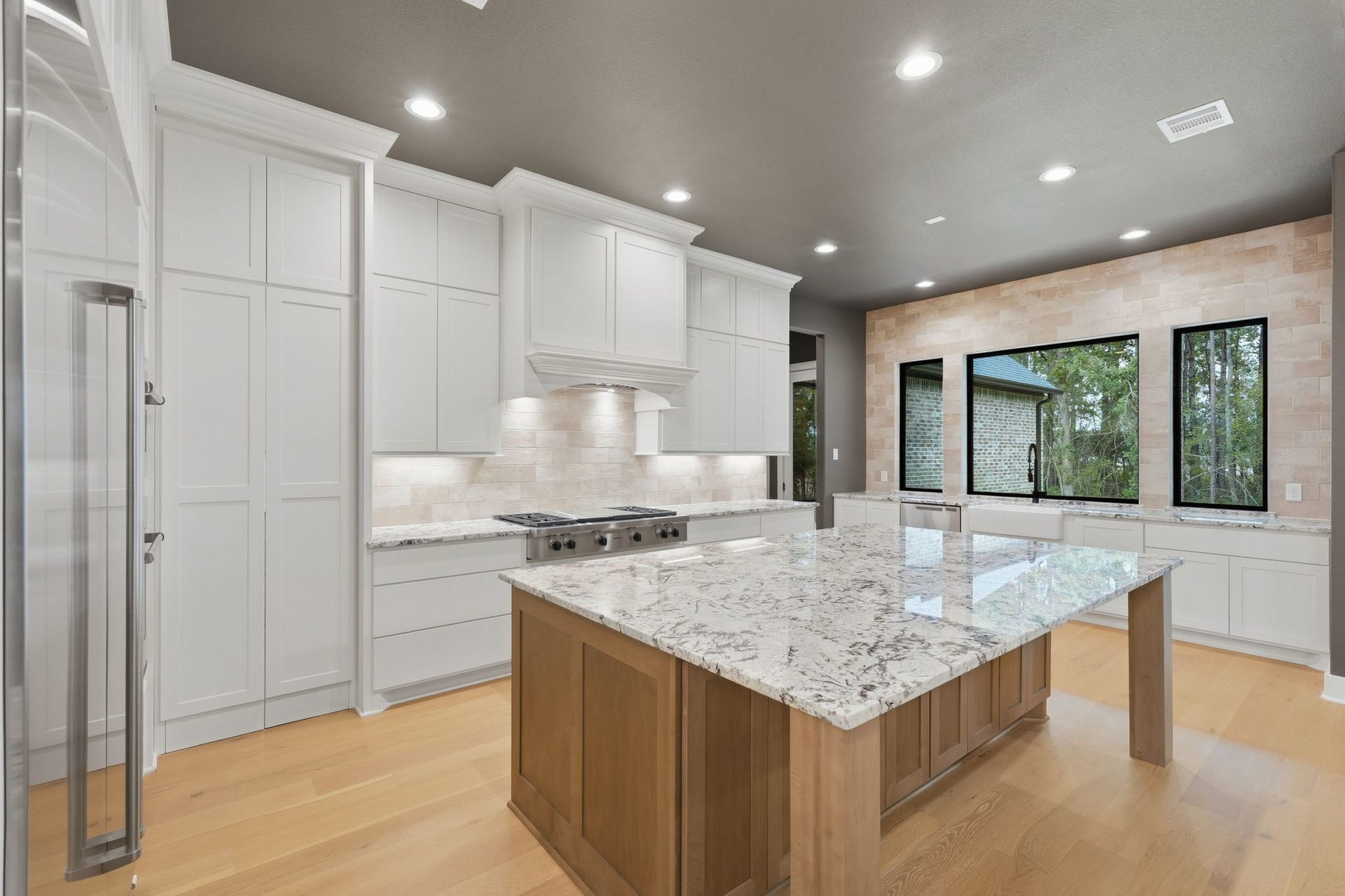 8104 High Meadow Ridge Court, Montgomery, TX 77316 8104 High Meadow Ridge Court, Montgomery, TX 77316