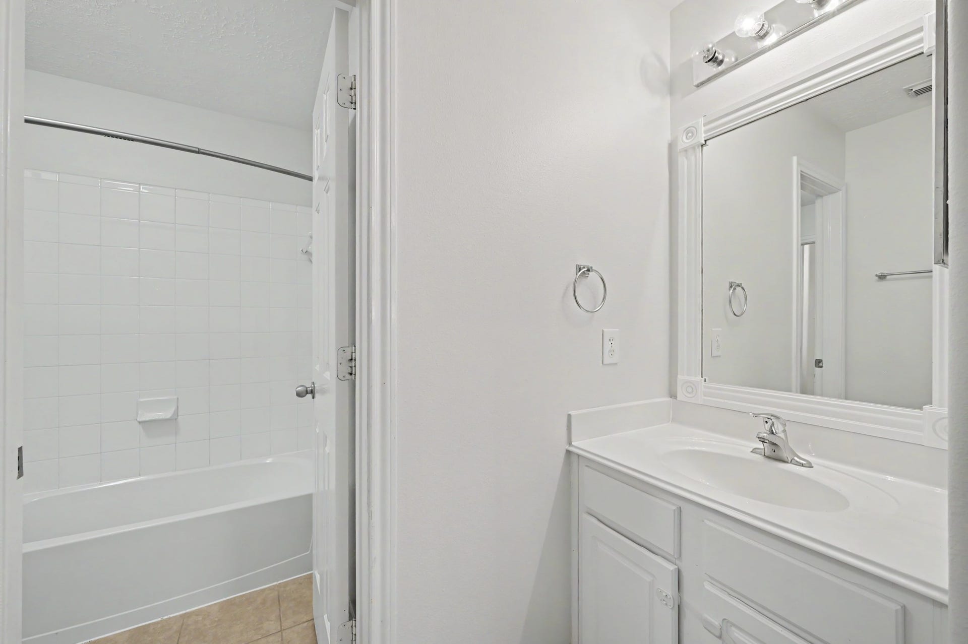 26892 Armor Oaks Drive, Humble, TX 77339 26892 Armor Oaks Drive, Humble, TX 77339