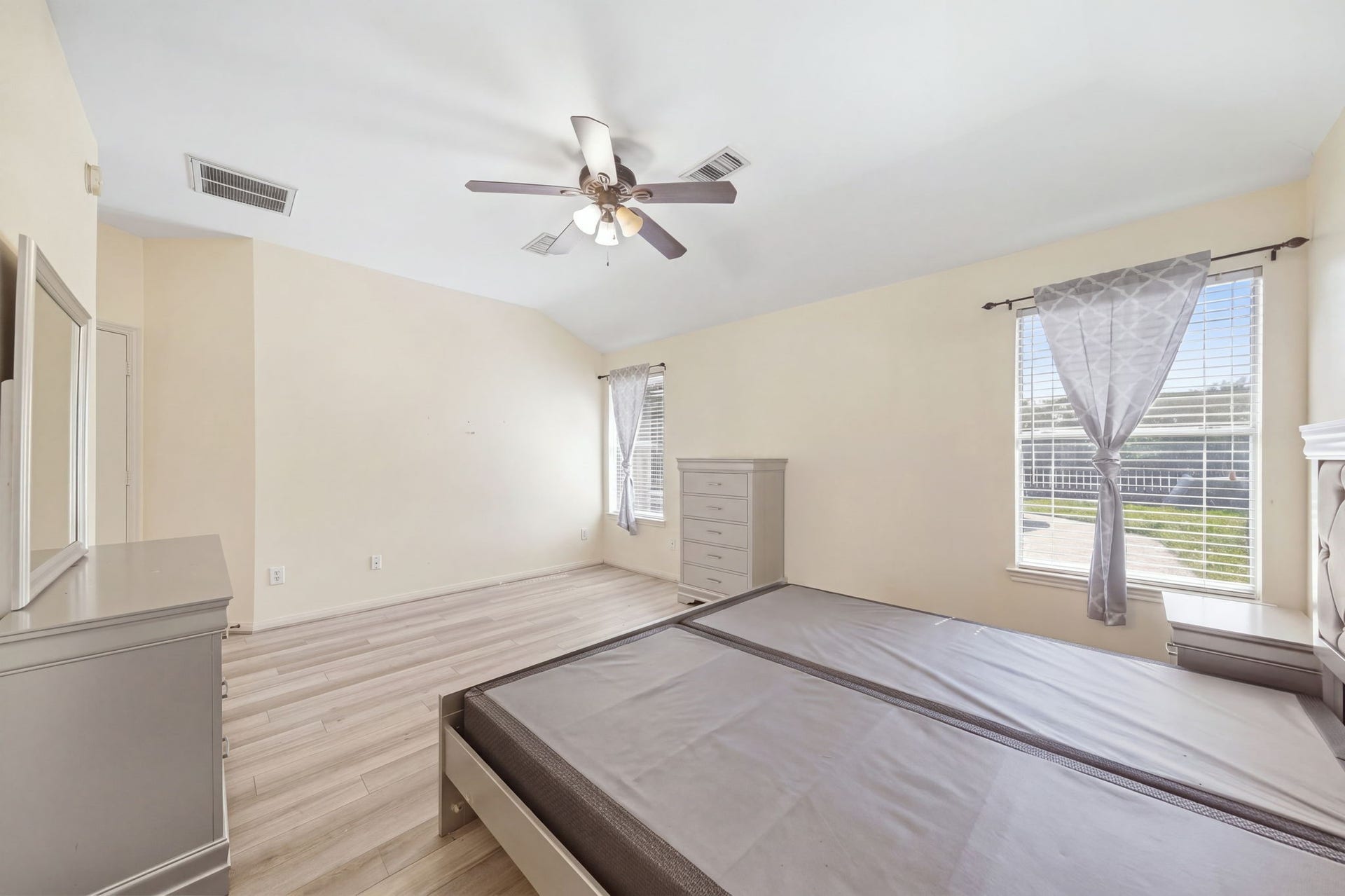 6911 River Road, Richmond, TX 77469