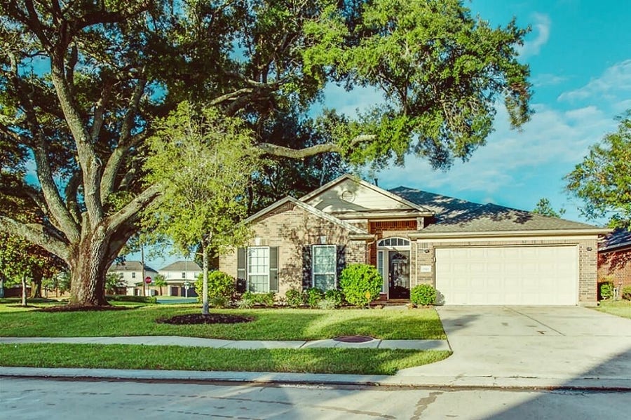 Property photo for 2947 Red Oak Leaf Trail, Houston, TX