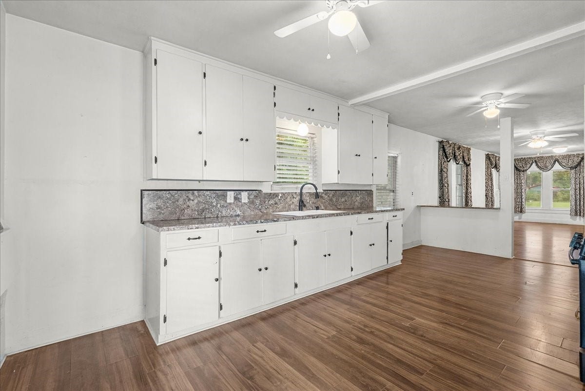 12101 23rd Street, Santa Fe, TX 77510 12101 23rd Street, Santa Fe, TX 77510