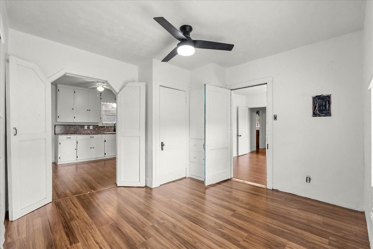 12101 23rd Street, Santa Fe, TX 77510 12101 23rd Street, Santa Fe, TX 77510