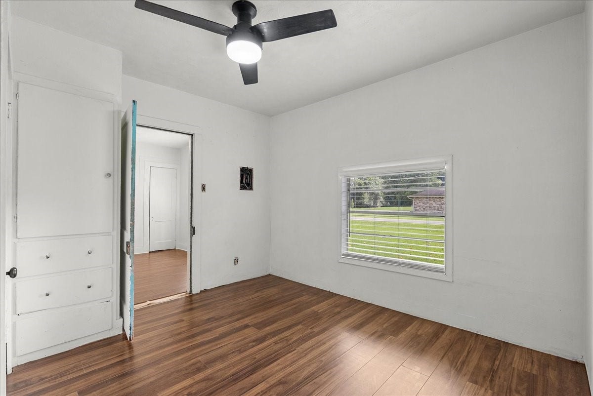 12101 23rd Street, Santa Fe, TX 77510 12101 23rd Street, Santa Fe, TX 77510
