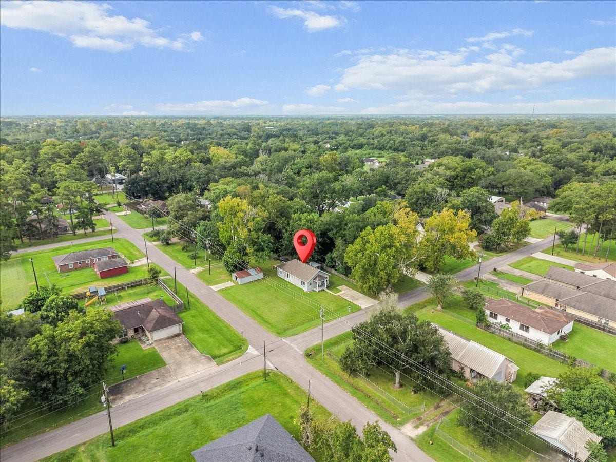 12101 23rd Street, Santa Fe, TX 77510 12101 23rd Street, Santa Fe, TX 77510