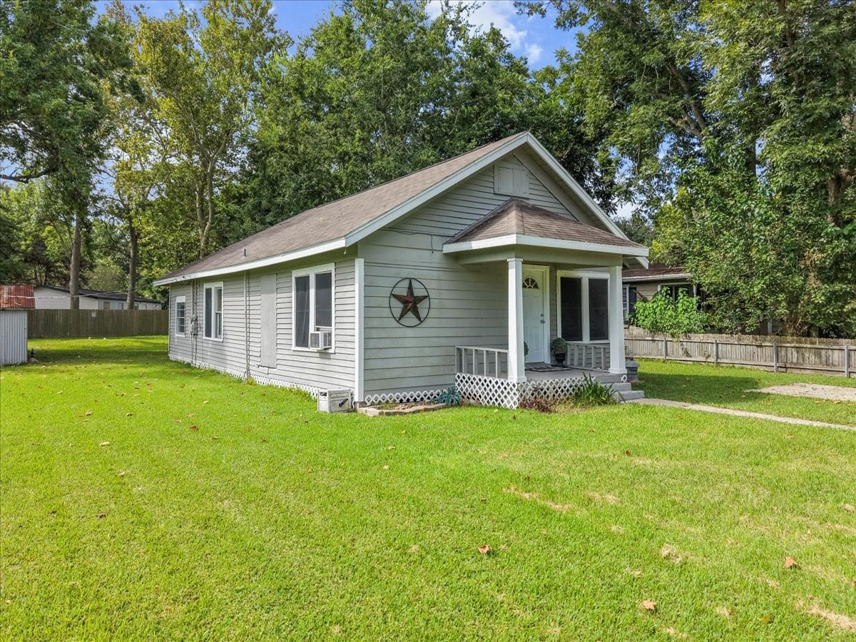 12101 23rd Street, Santa Fe, TX 77510 12101 23rd Street, Santa Fe, TX 77510