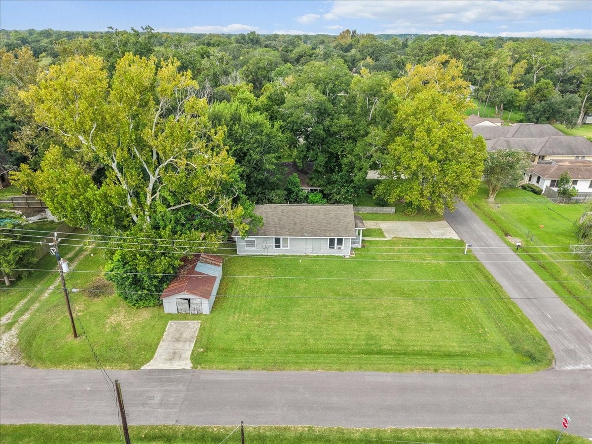 12101 23rd Street, Santa Fe, TX 77510 12101 23rd Street, Santa Fe, TX 77510