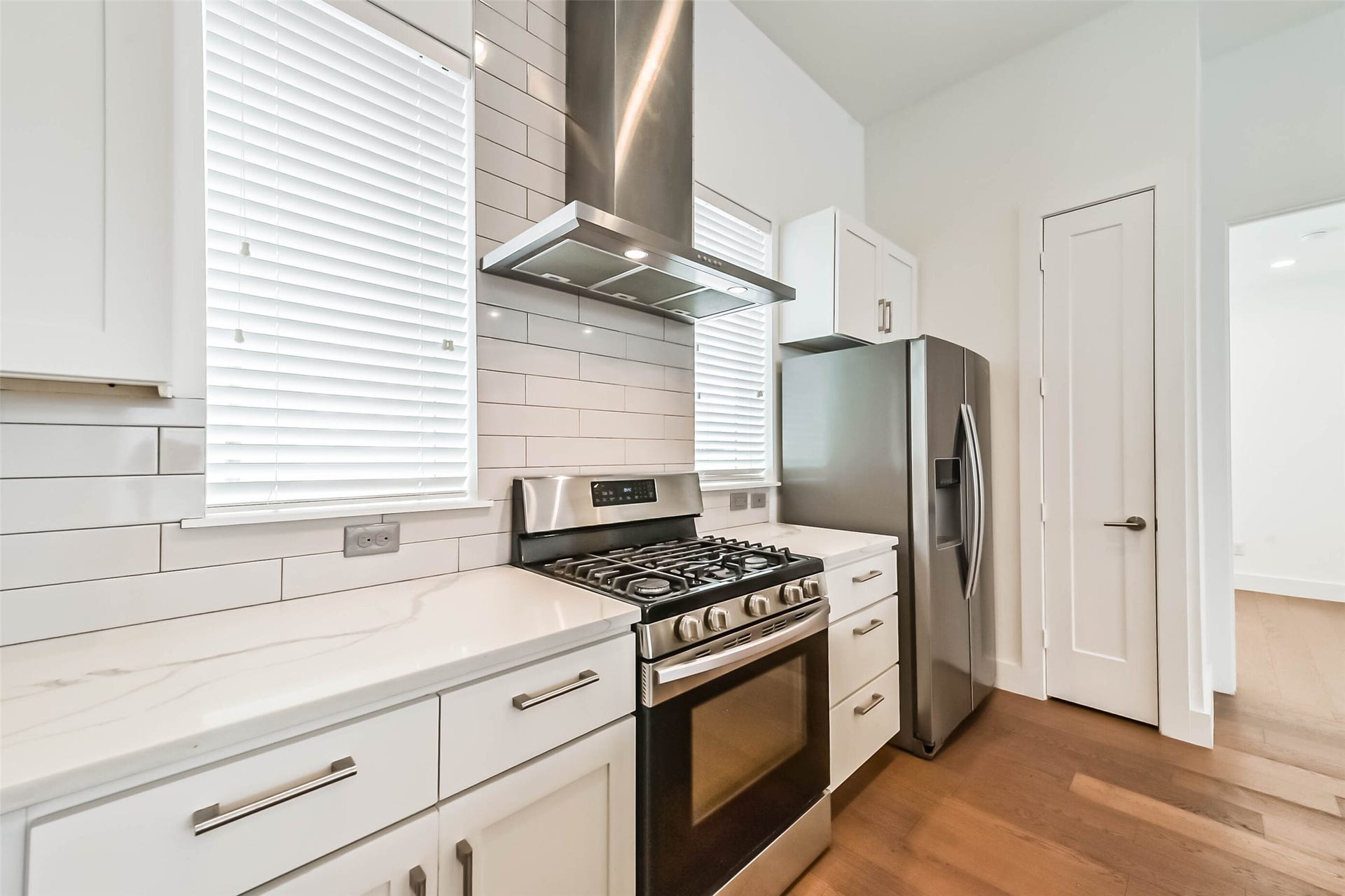 2408 Emancipation Avenue, #A, Houston, TX 77004 Kitchen- Alternate View