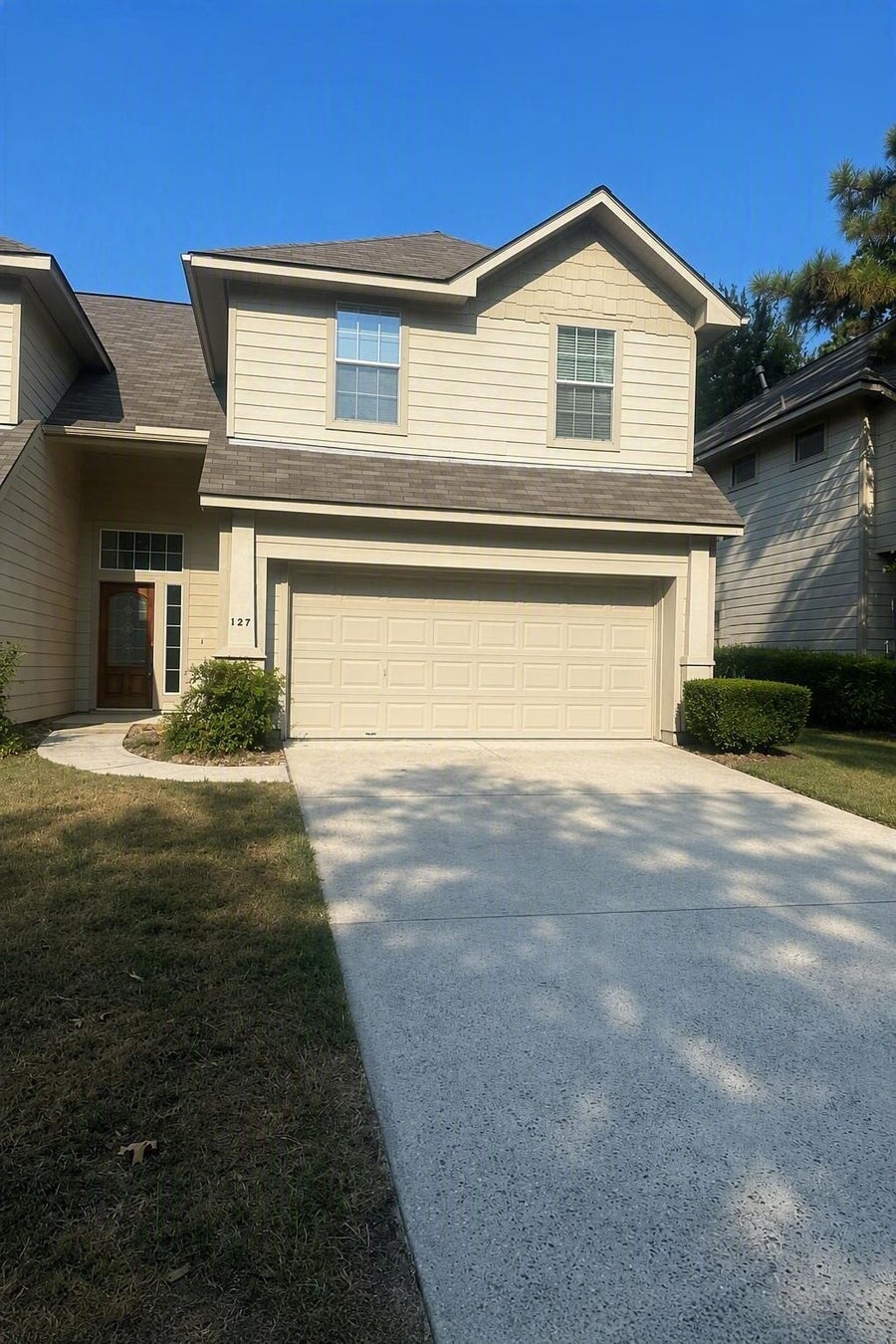 Property photo for 127 W Burberry Circle, Conroe, TX