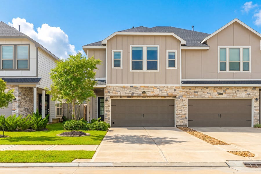 Property photo for 5634 Amber Brook Lane, Fulshear, TX