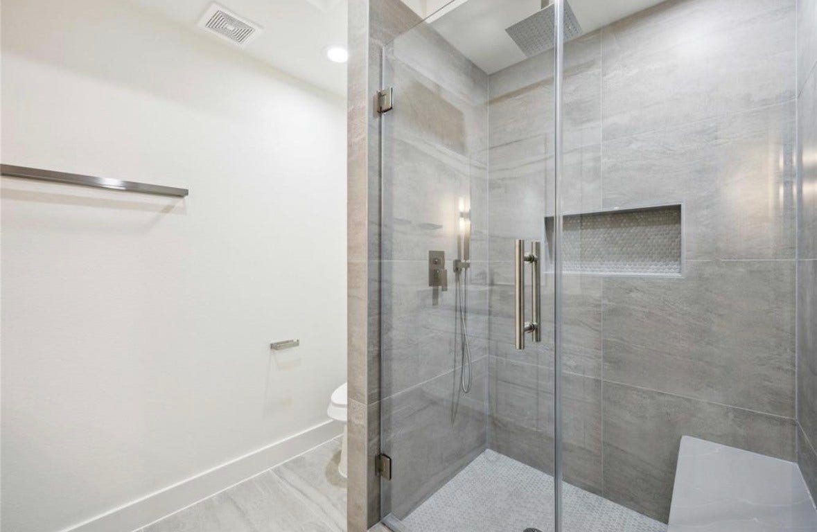 7980 Angus Street, #B, Houston, TX 77028 7980 Angus Street, #B, Houston, TX 77028