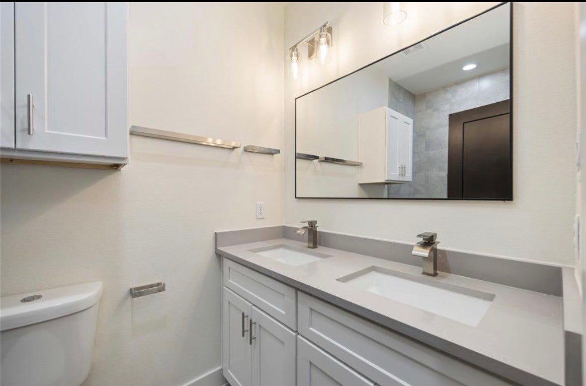 7980 Angus Street, #B, Houston, TX 77028 7980 Angus Street, #B, Houston, TX 77028