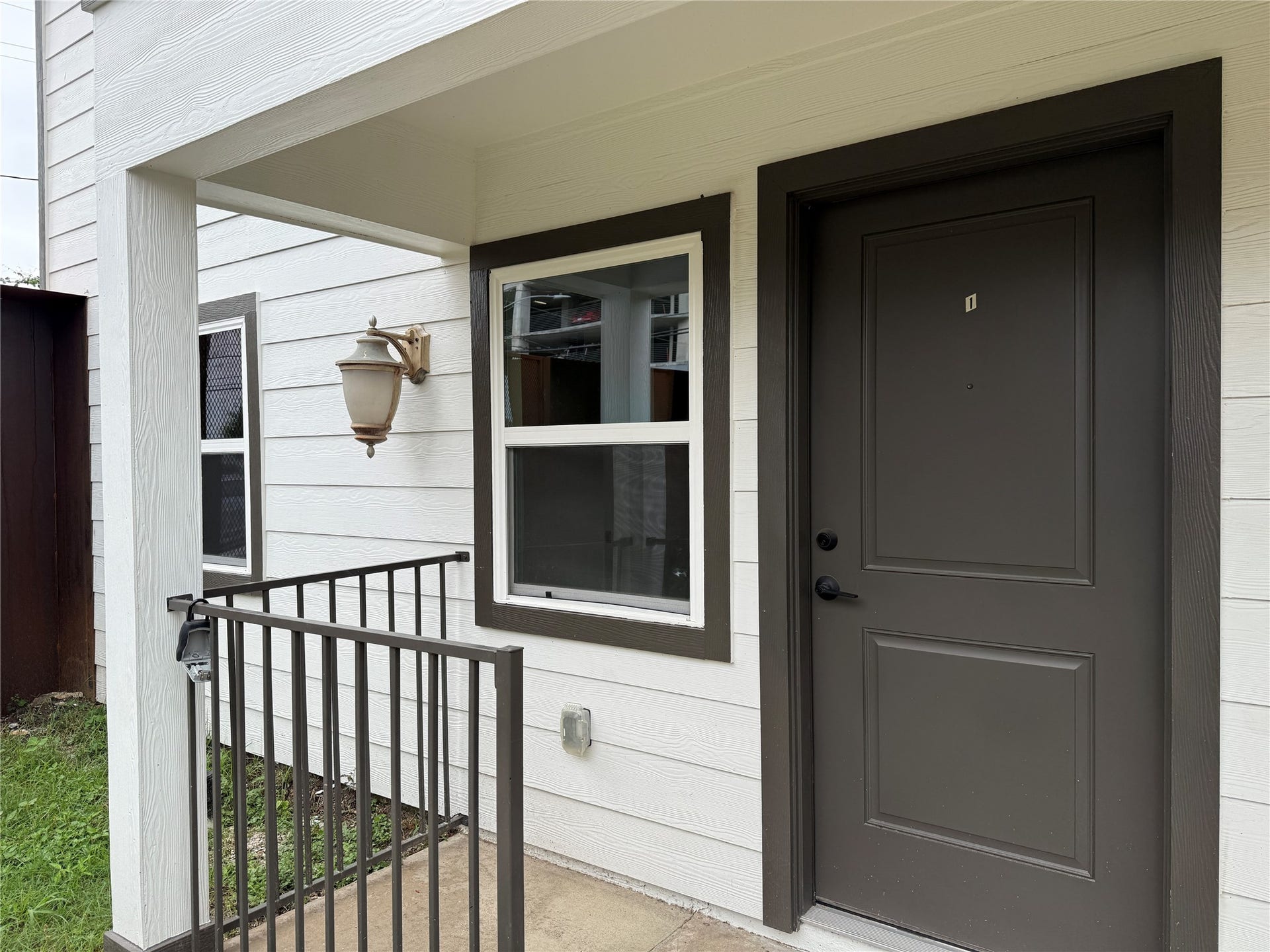 3617 Rosalie Street, #1, Houston, TX 77004 Unit Door