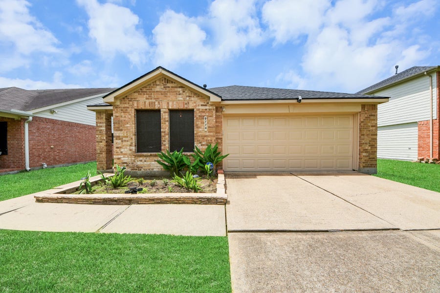 Property photo for 9114 Wolcott Park Lane, Houston, TX