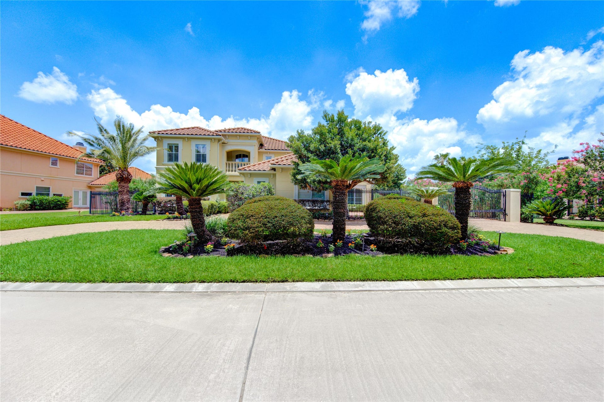 14114 Barnhart Boulevard, Houston, TX 77077 14114 Barnhart Boulevard, Houston, TX 77077