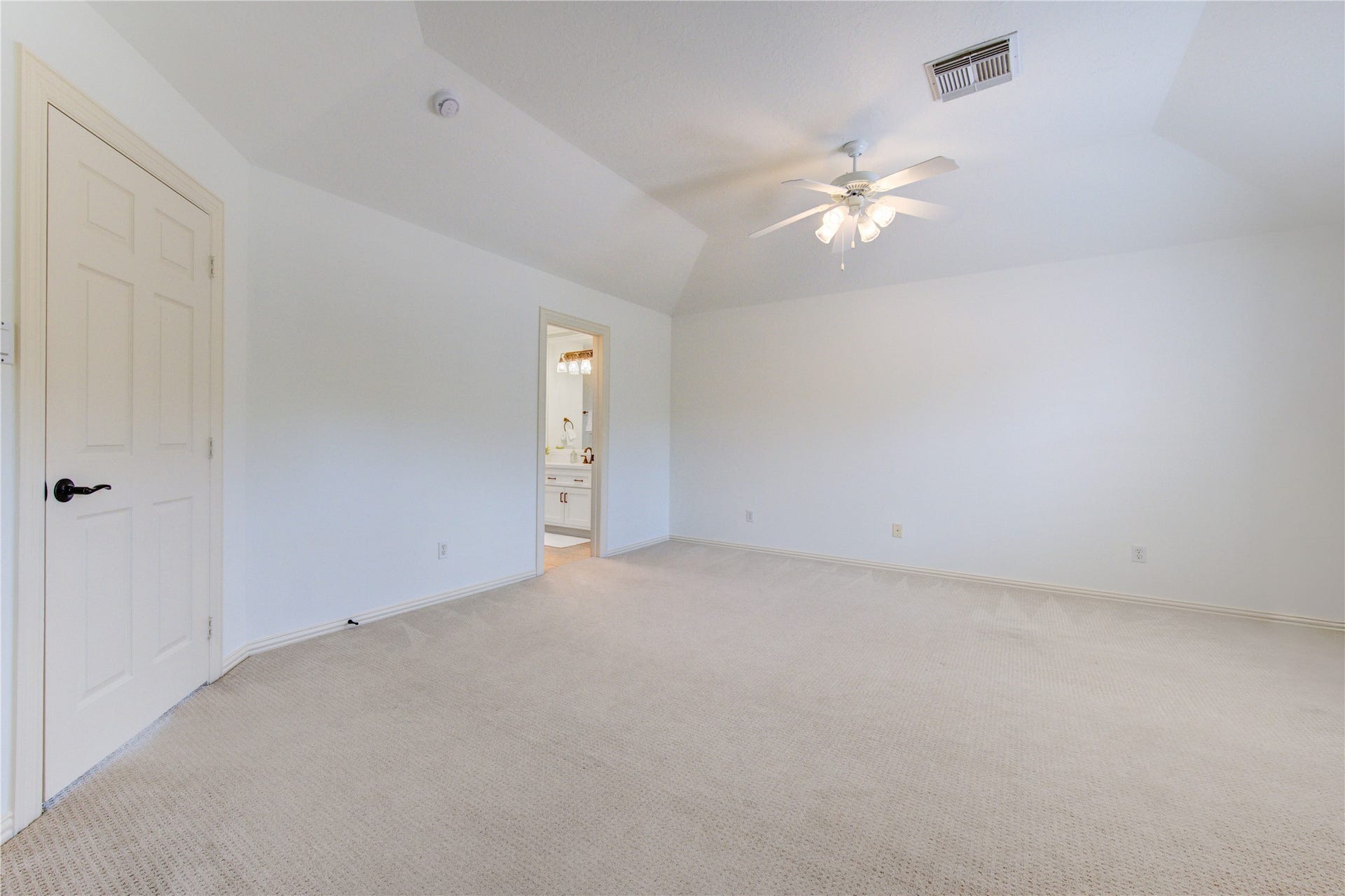 14114 Barnhart Boulevard, Houston, TX 77077 Thoughtfully designed layout featuring private corner bedrooms with convenient Jack and Jill bathrooms, maximizing space and daily functionality.