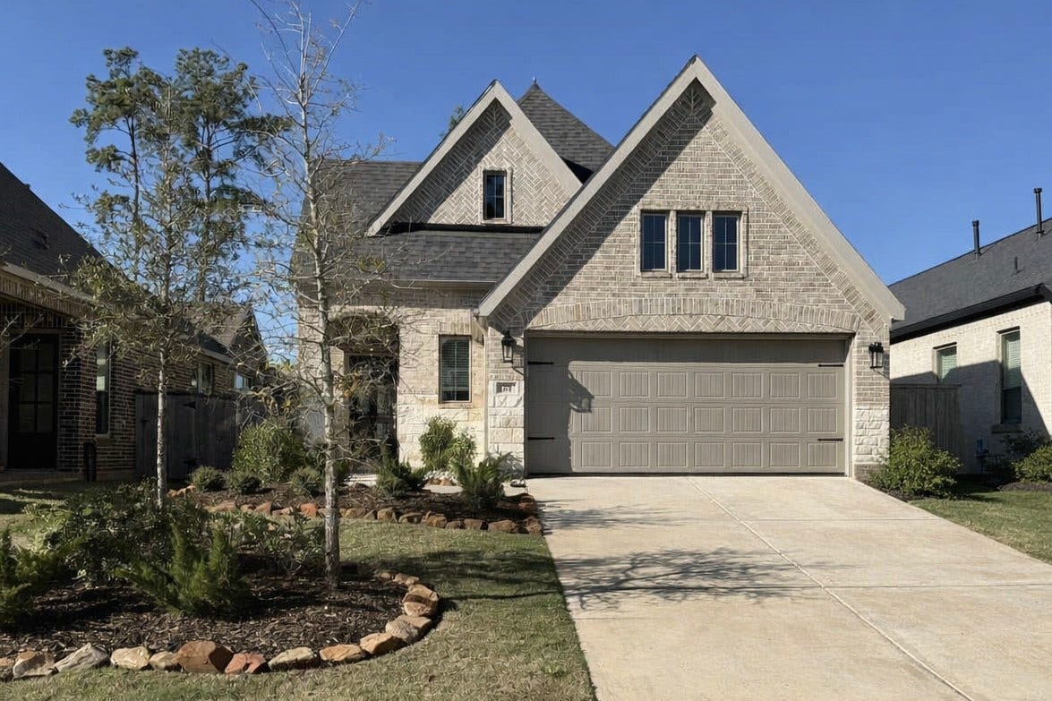 371 Mallorn Lane, Montgomery, TX 77316 371 Mallorn Lane, Montgomery, TX 77316