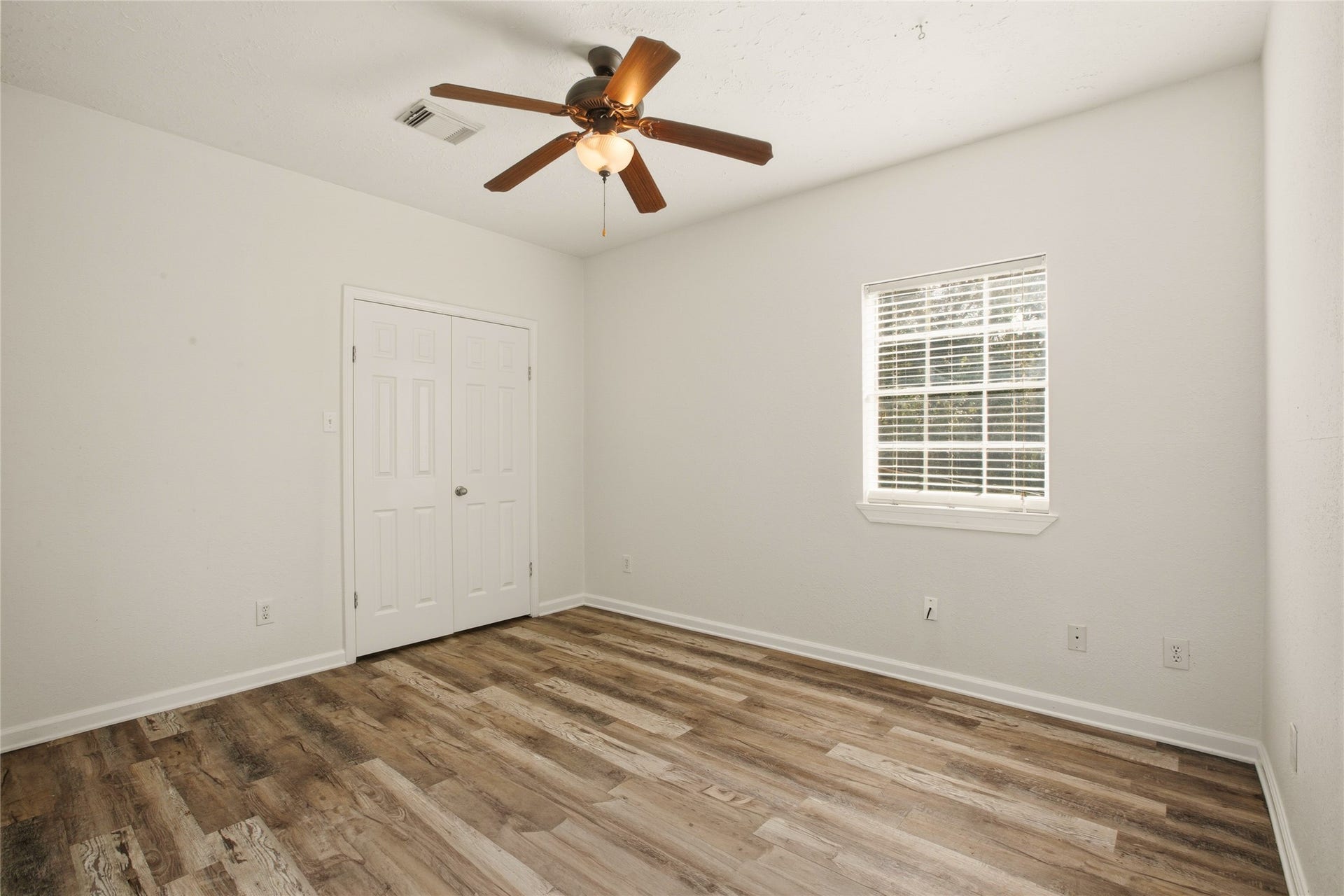 5202 W Zephyr Drive, #C378C, Alvin, TX 77511 5202 W Zephyr Drive, #C378C, Alvin, TX 77511
