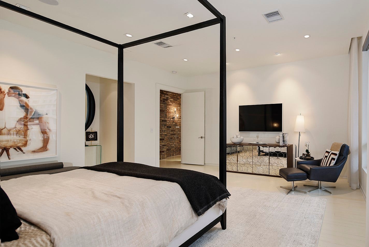 1 Waterway Court, #5-B, The Woodlands, TX 77380 1 Waterway Court, #5-B, The Woodlands, TX 77380