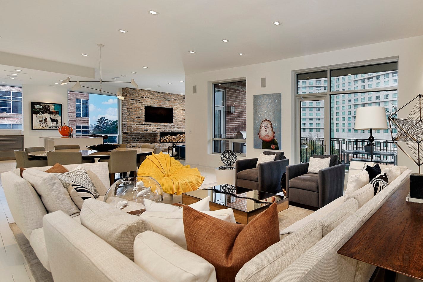 1 Waterway Court, #5-B, The Woodlands, TX 77380 1 Waterway Court, #5-B, The Woodlands, TX 77380