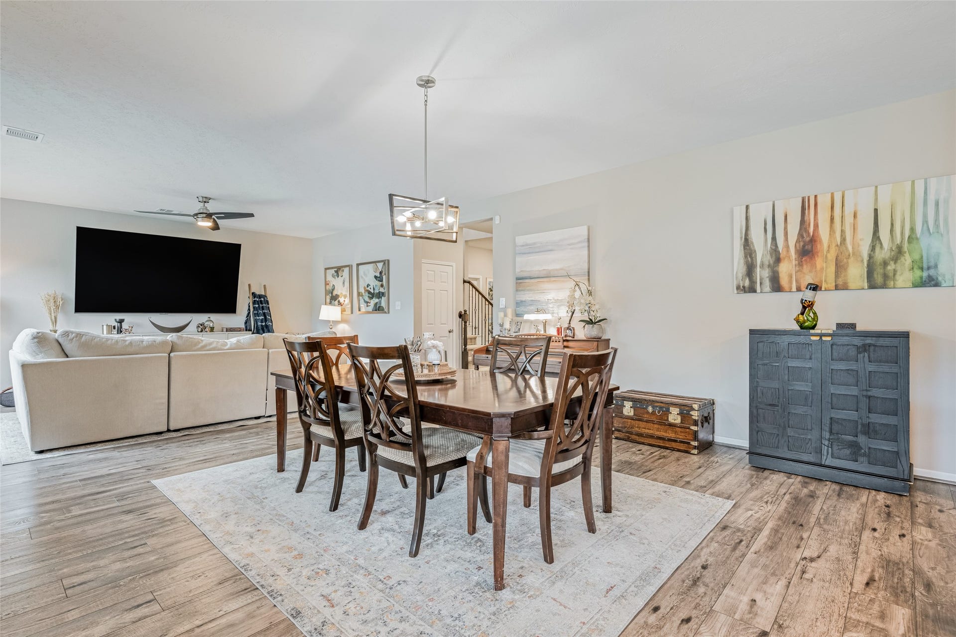 3806 Belmore Lane, Pearland, TX 77584 Dinner has a comfortable place to unfold in your spacious dining area, with plenty of room for a full-size table and easy access to the adjoining living space.