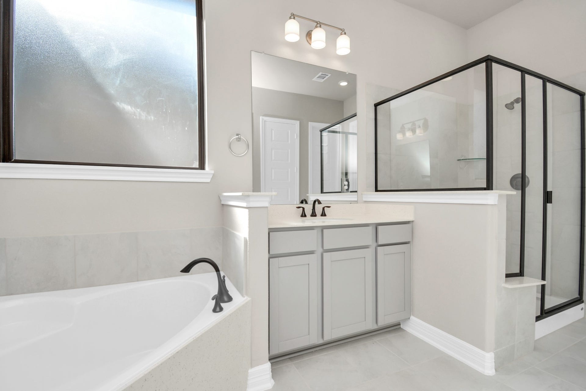 4710 Austin Landing, Fresno, TX 77545 4710 Austin Landing, Fresno, TX 77545