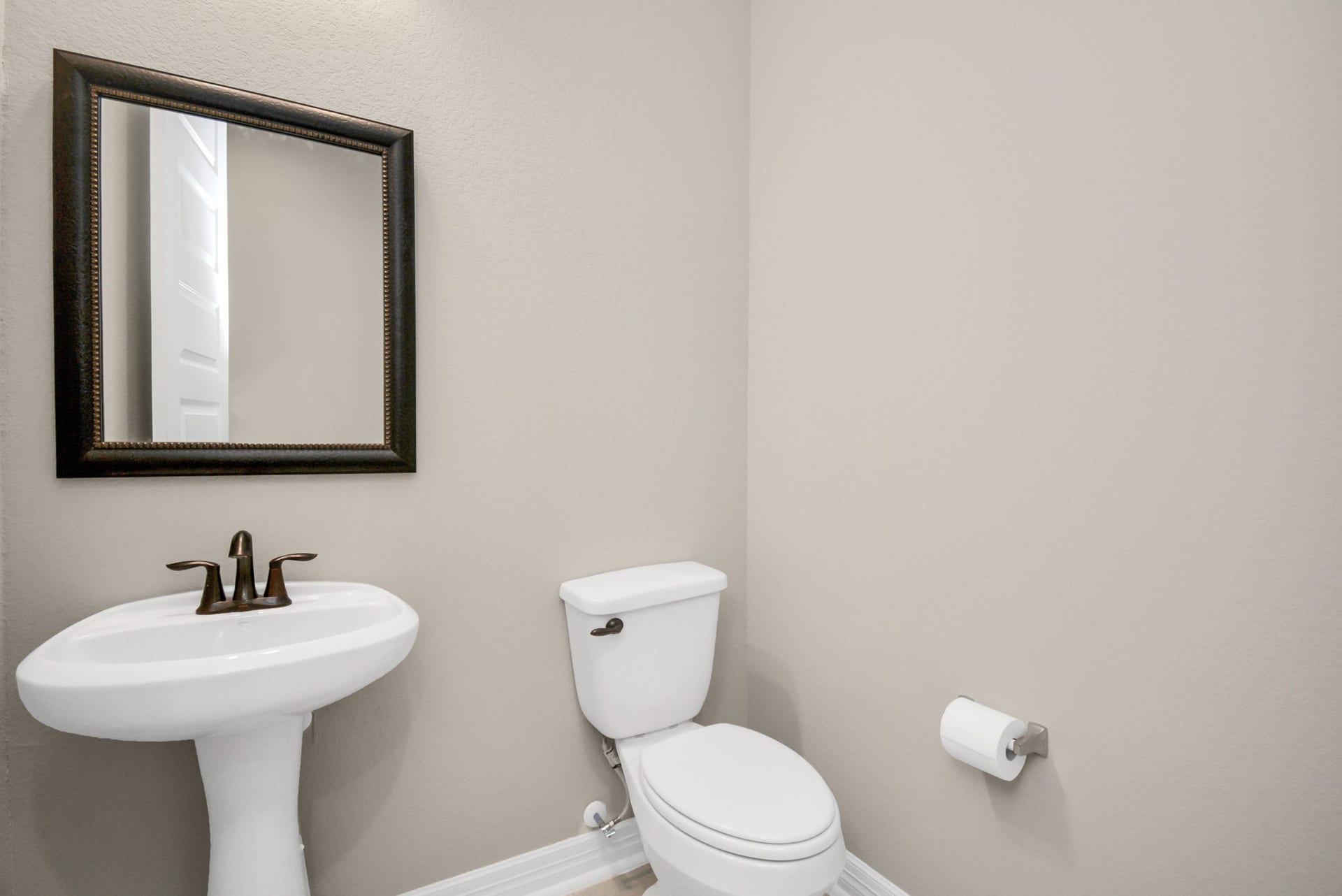 4710 Austin Landing, Fresno, TX 77545 4710 Austin Landing, Fresno, TX 77545